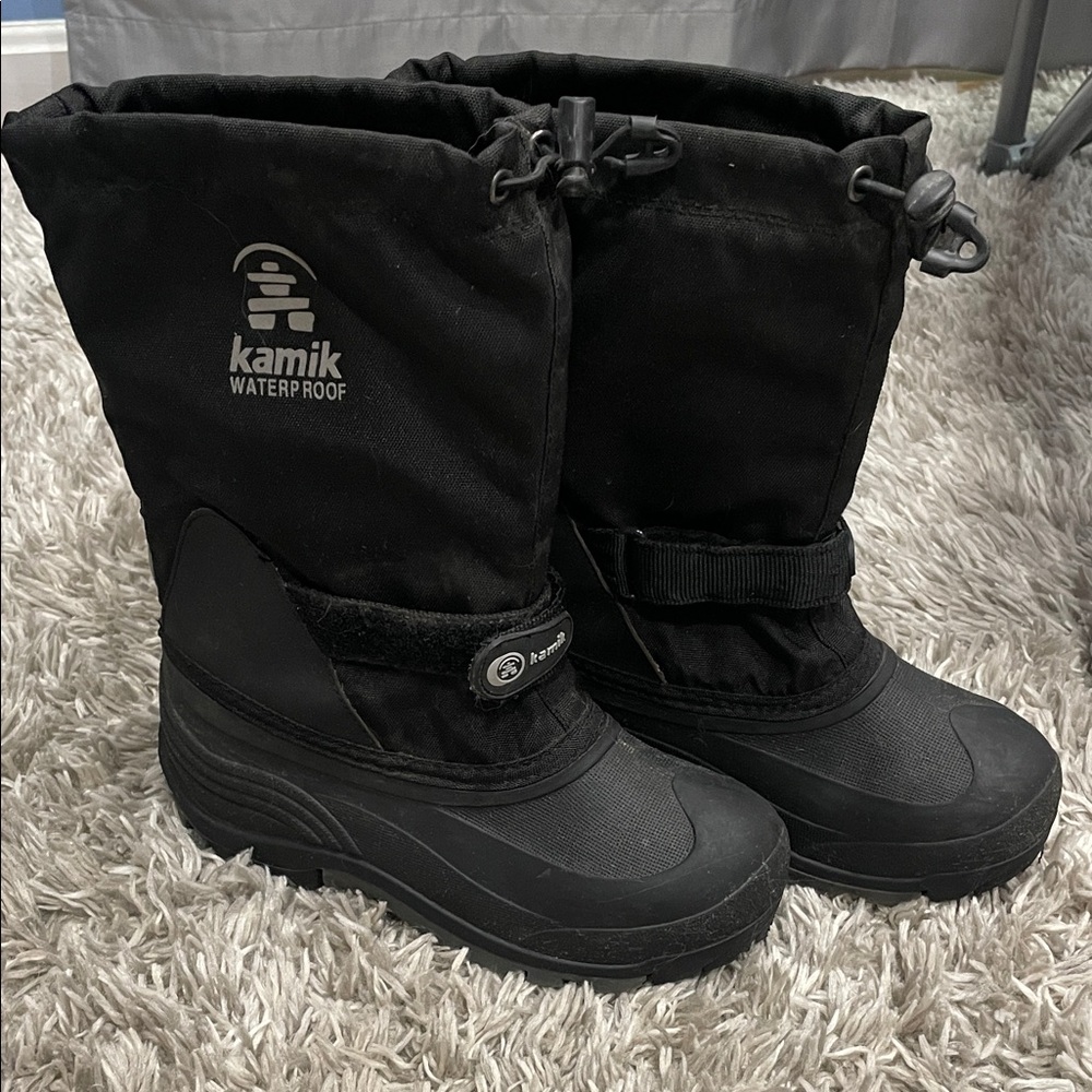 Kamik Black Insulated Snow Boots